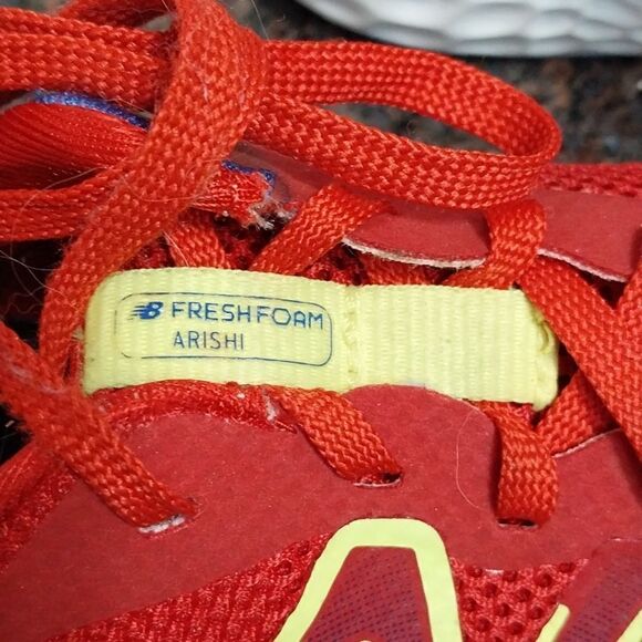 UNISEX New Balance FuelCore Reveal Sneakers...SIZE 1 - Picture 5 of 10